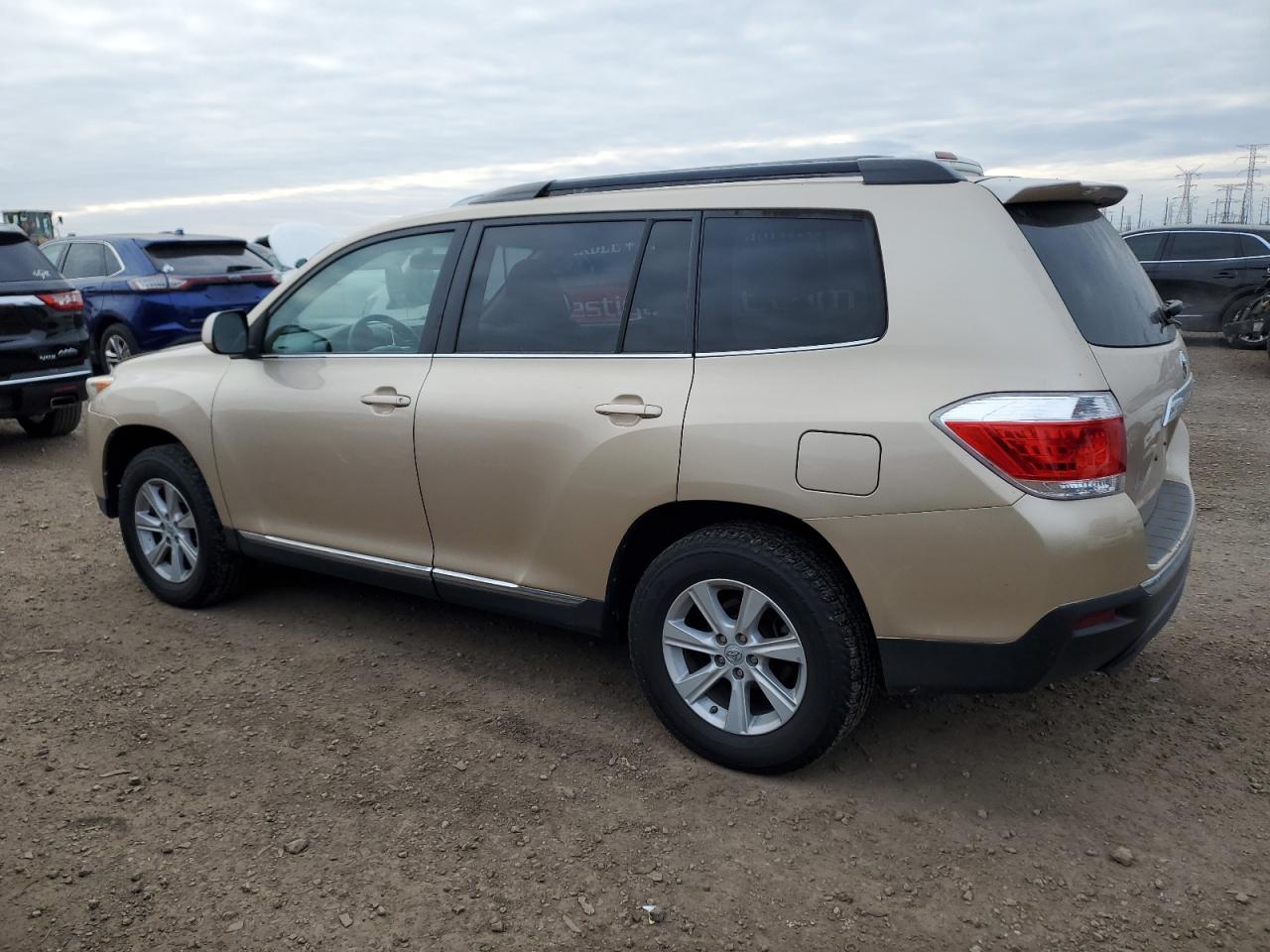2012 Toyota Highlander - Image 2