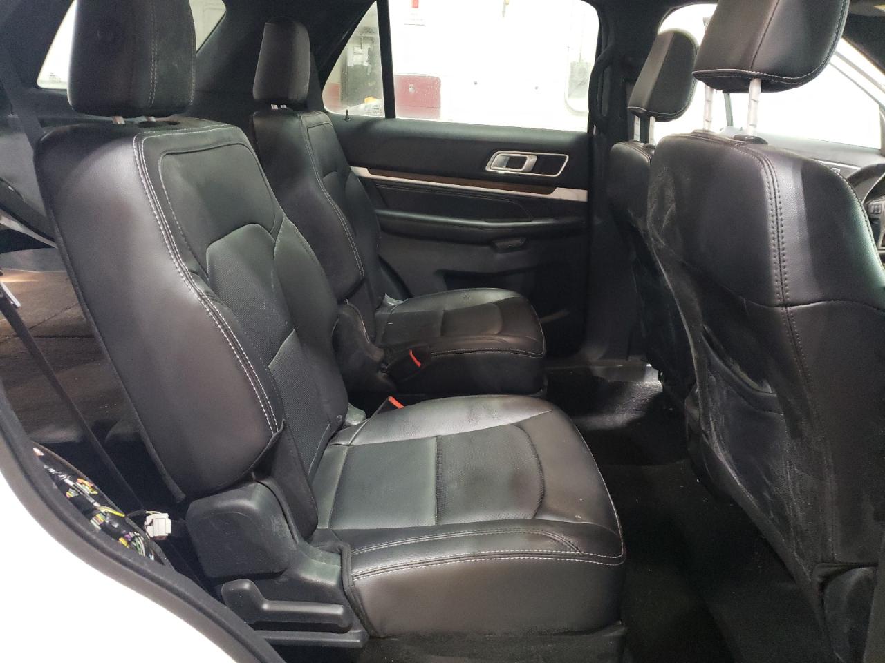 2018 Ford Explorer - Image 11