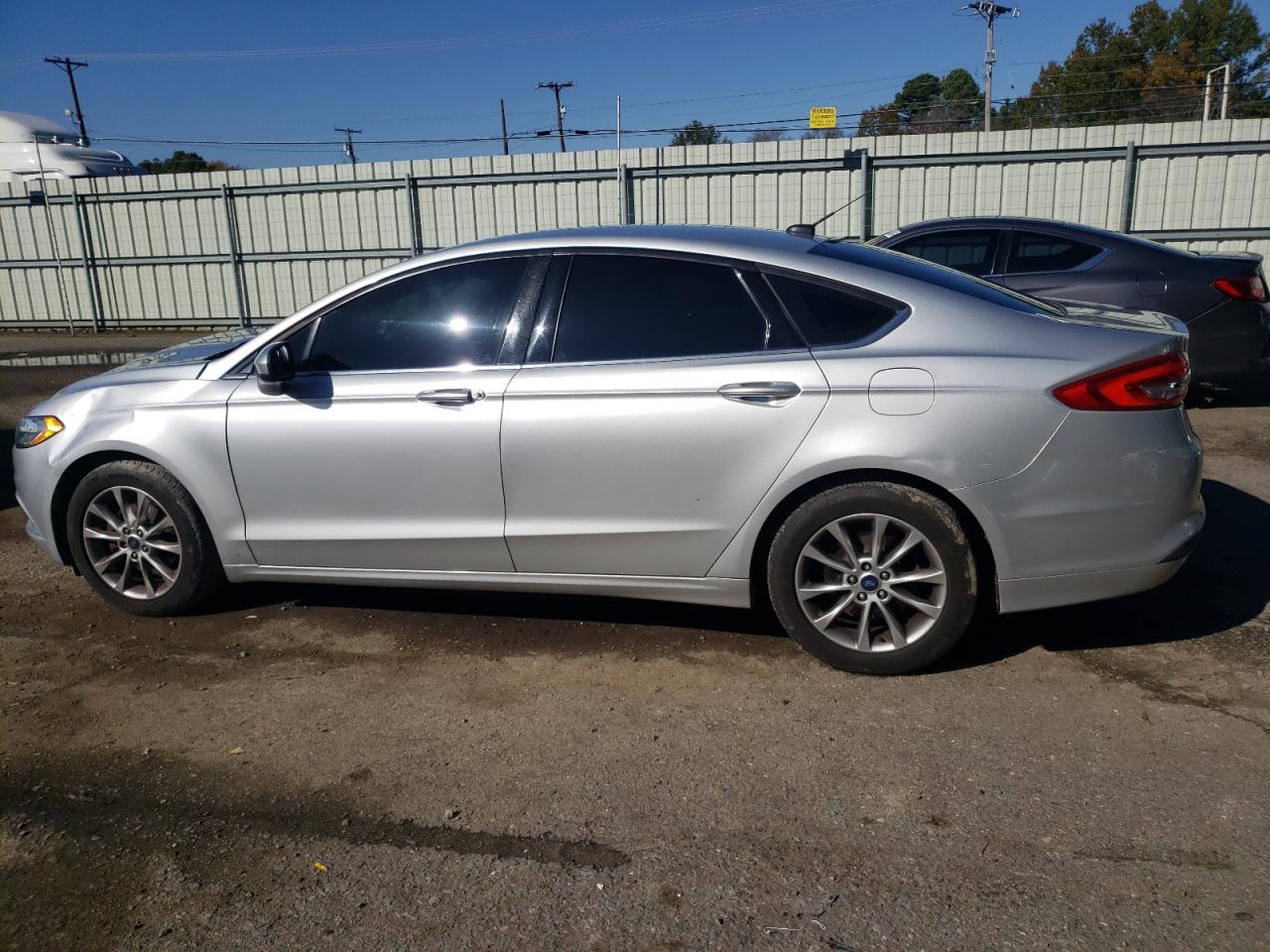 VIN 3FA6P0H77HR131211 2017 FORD FUSION no.2