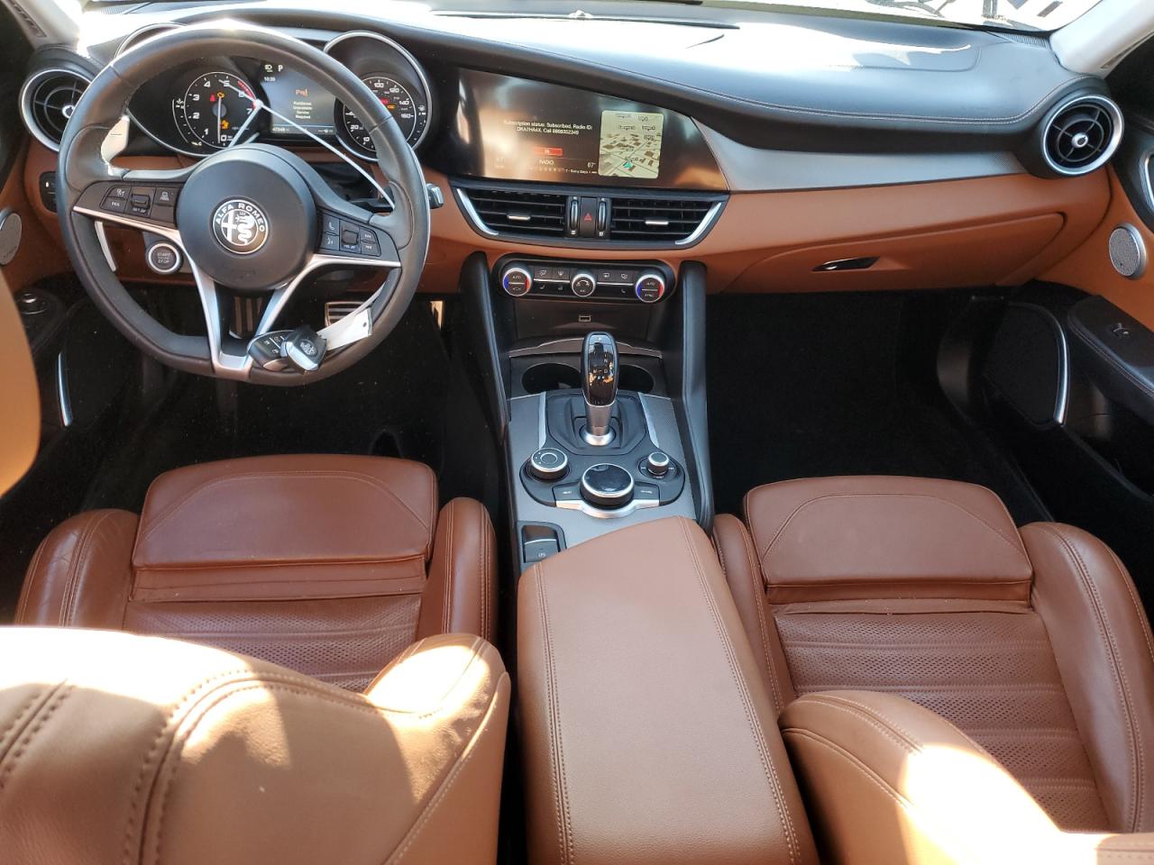 2018 Alfa Romeo Giulia - Image 8