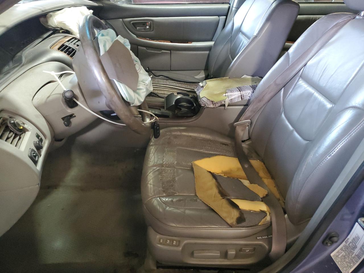 2000 Toyota Avalon - Image 7