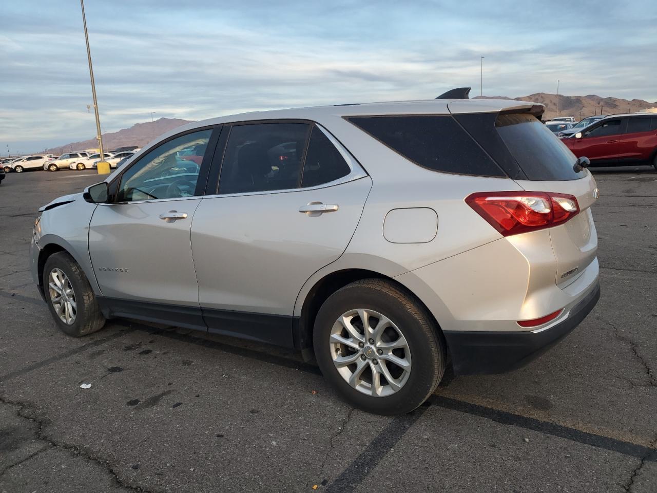2019 Chevrolet Equinox - Image 2