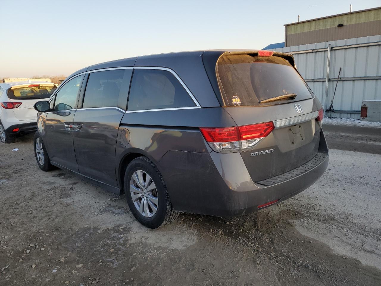2015 Honda Odyssey - Image 2