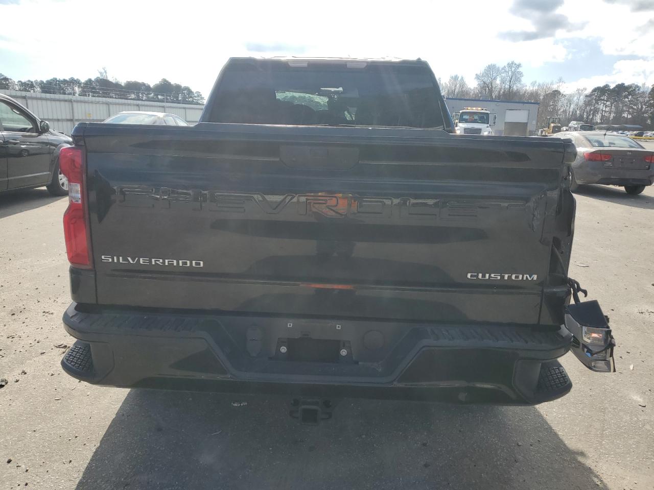 2020 Chevrolet Silverado - Image 6