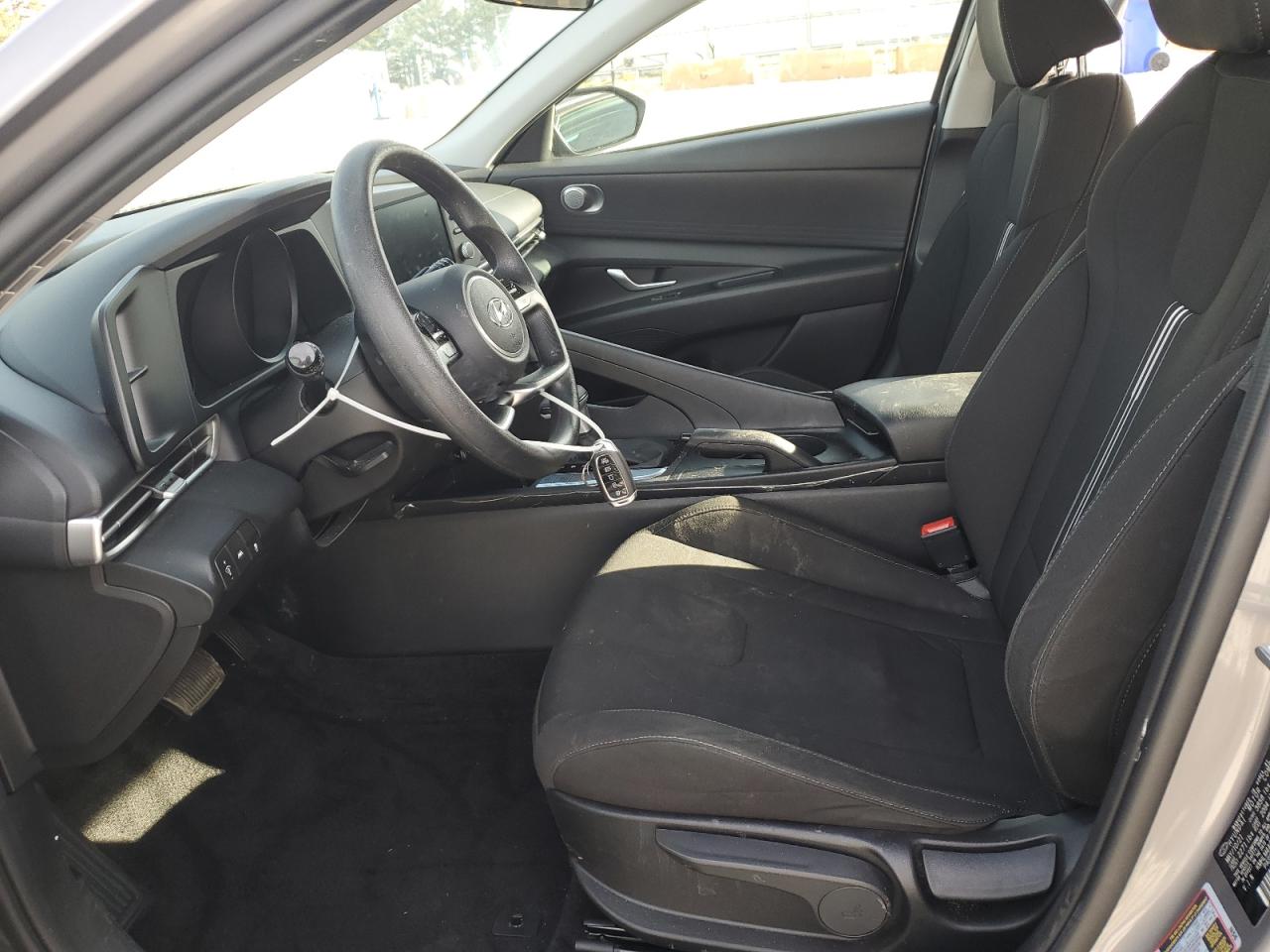 2021 Hyundai Elantra - Image 7