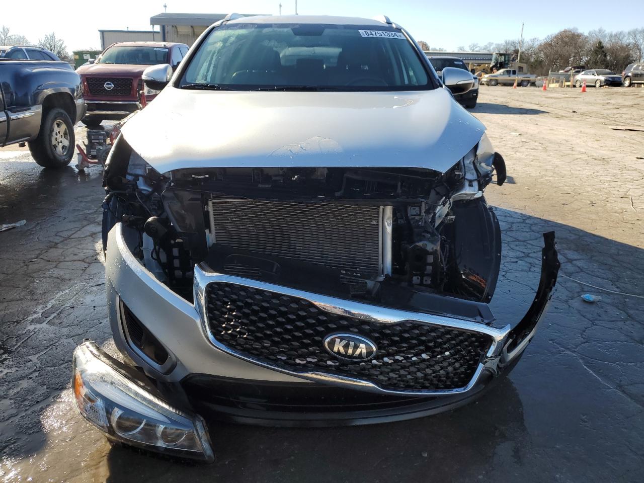 2017 Kia Sorento - Image 5