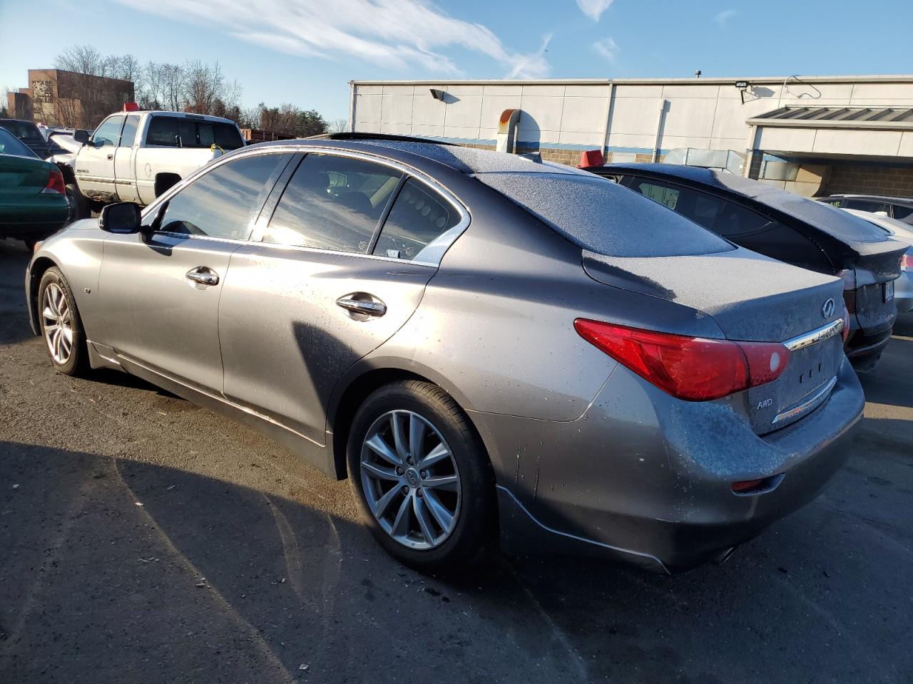 2015 Infiniti Q50 - Image 2