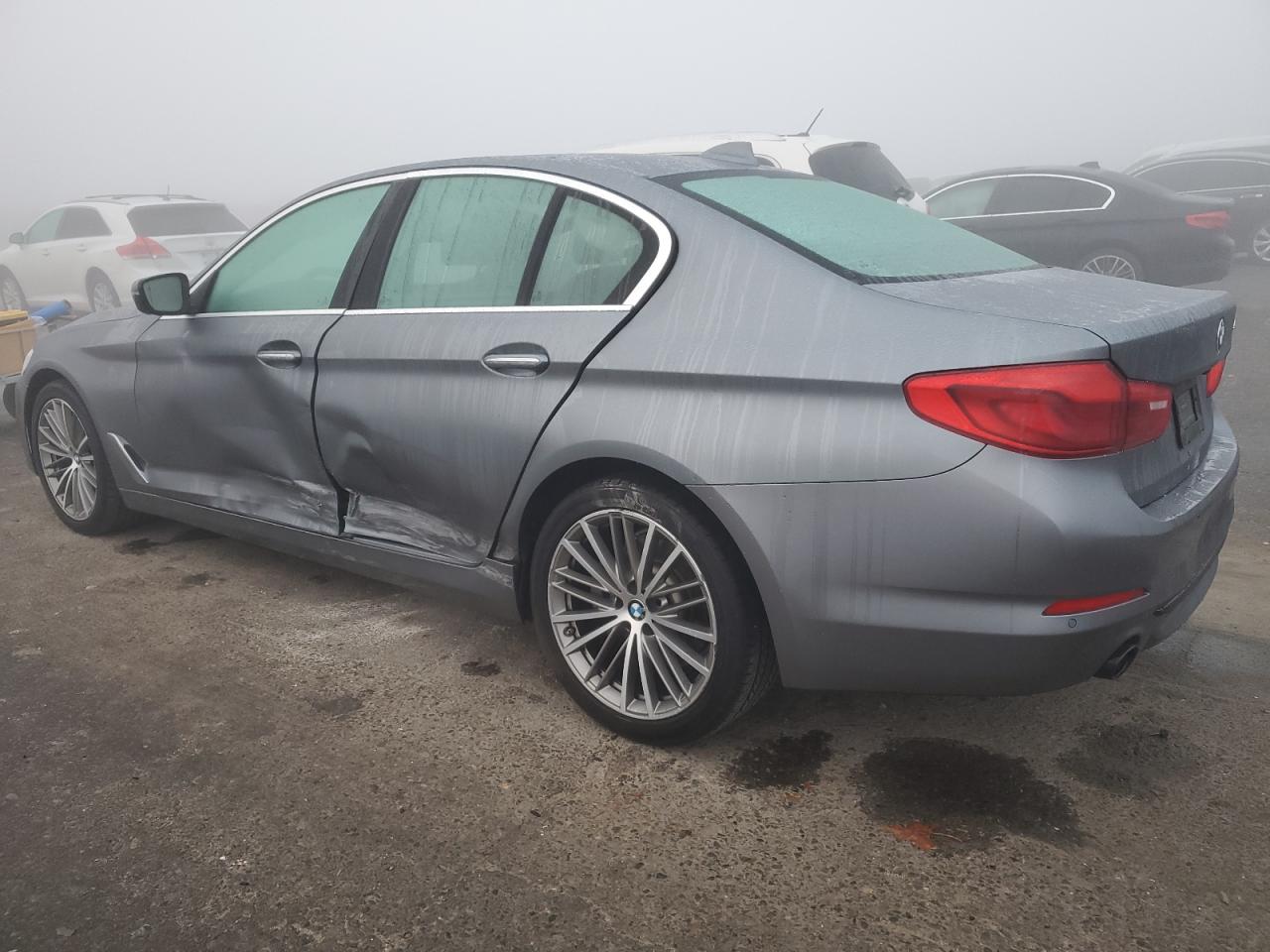 VIN WBAJA5C57JWA35560 2018 BMW 5 SERIES no.2