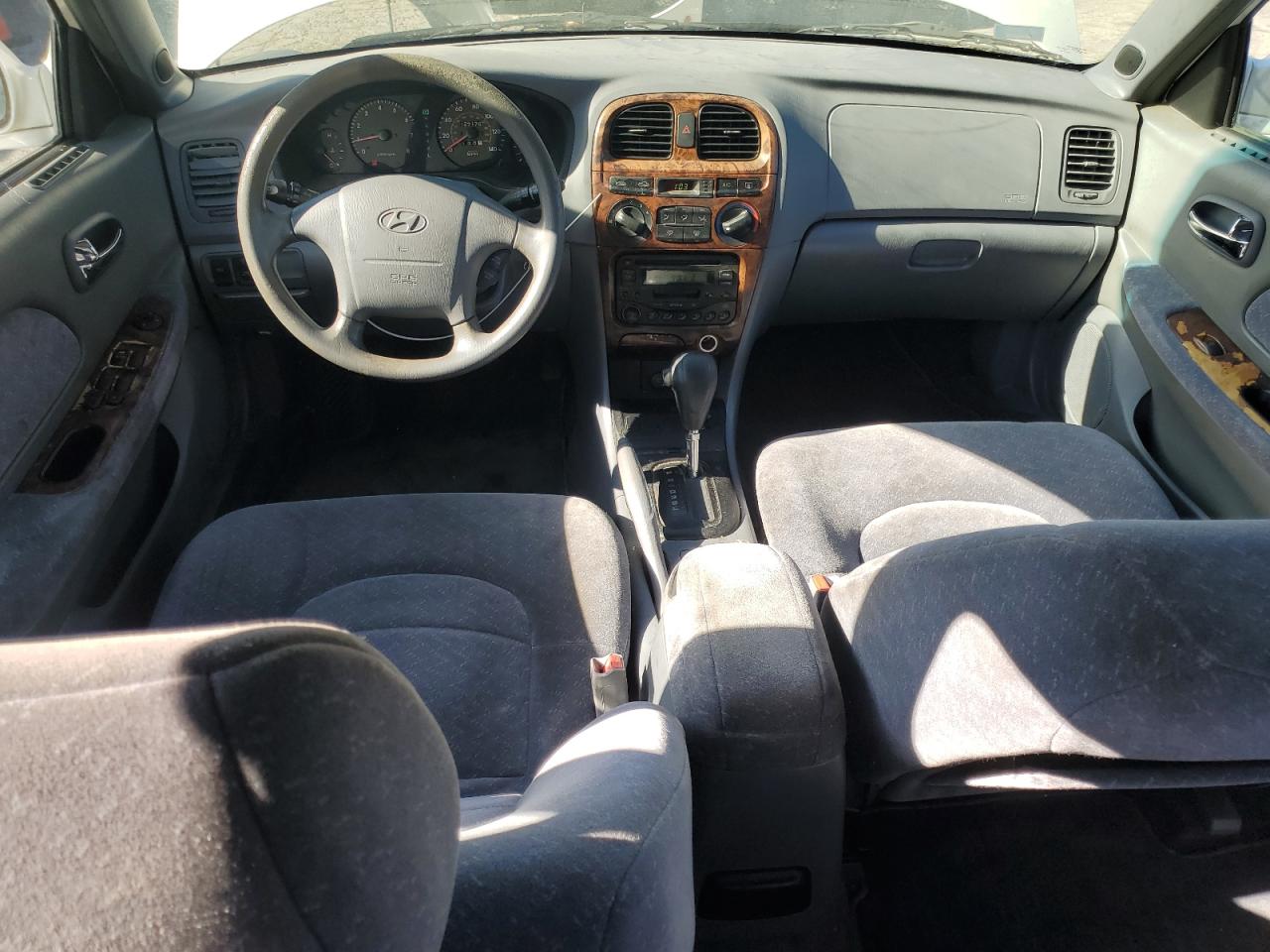 2001 Hyundai Sonata - Image 8