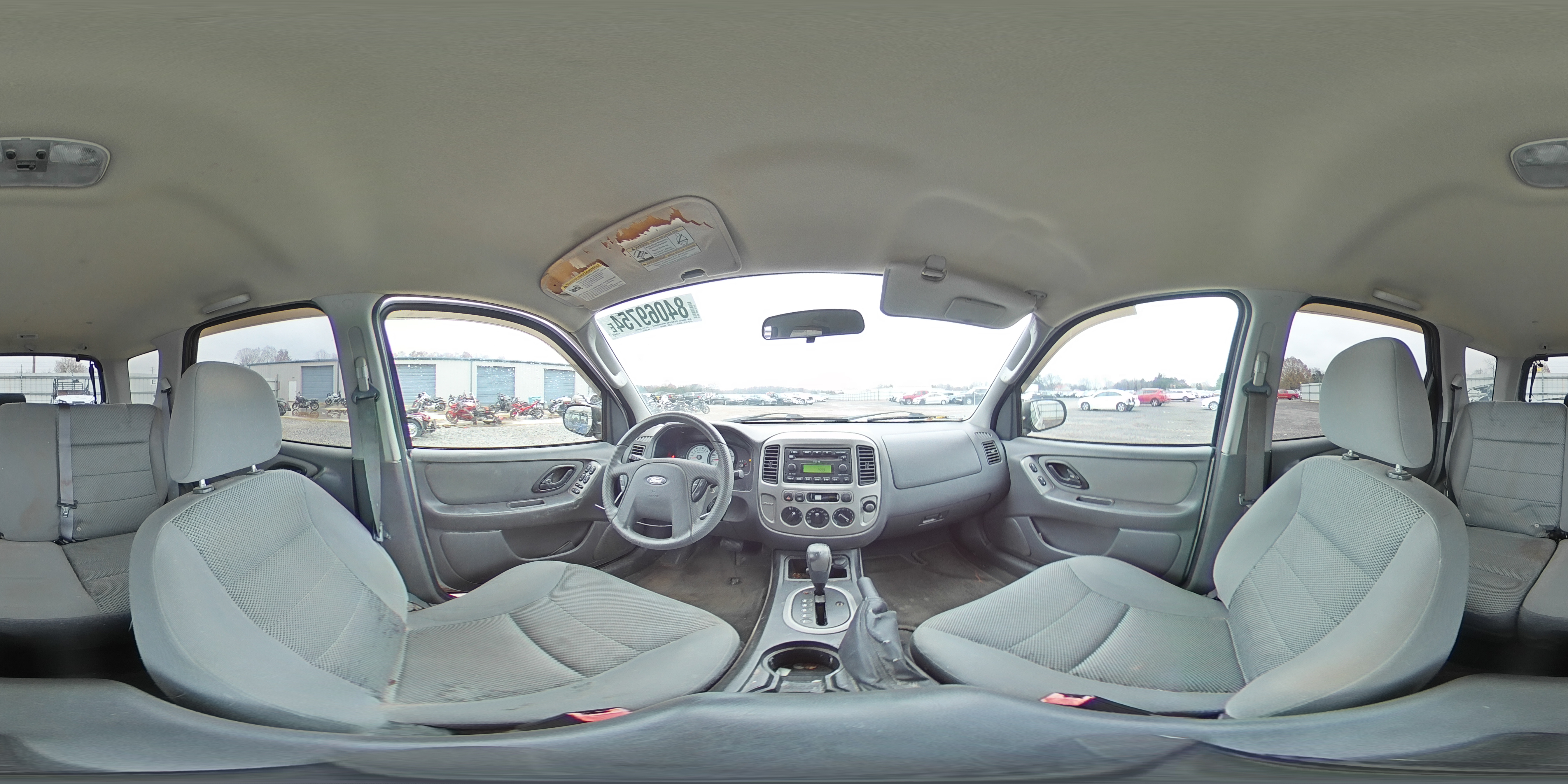 2005 Ford Escape - Image 13
