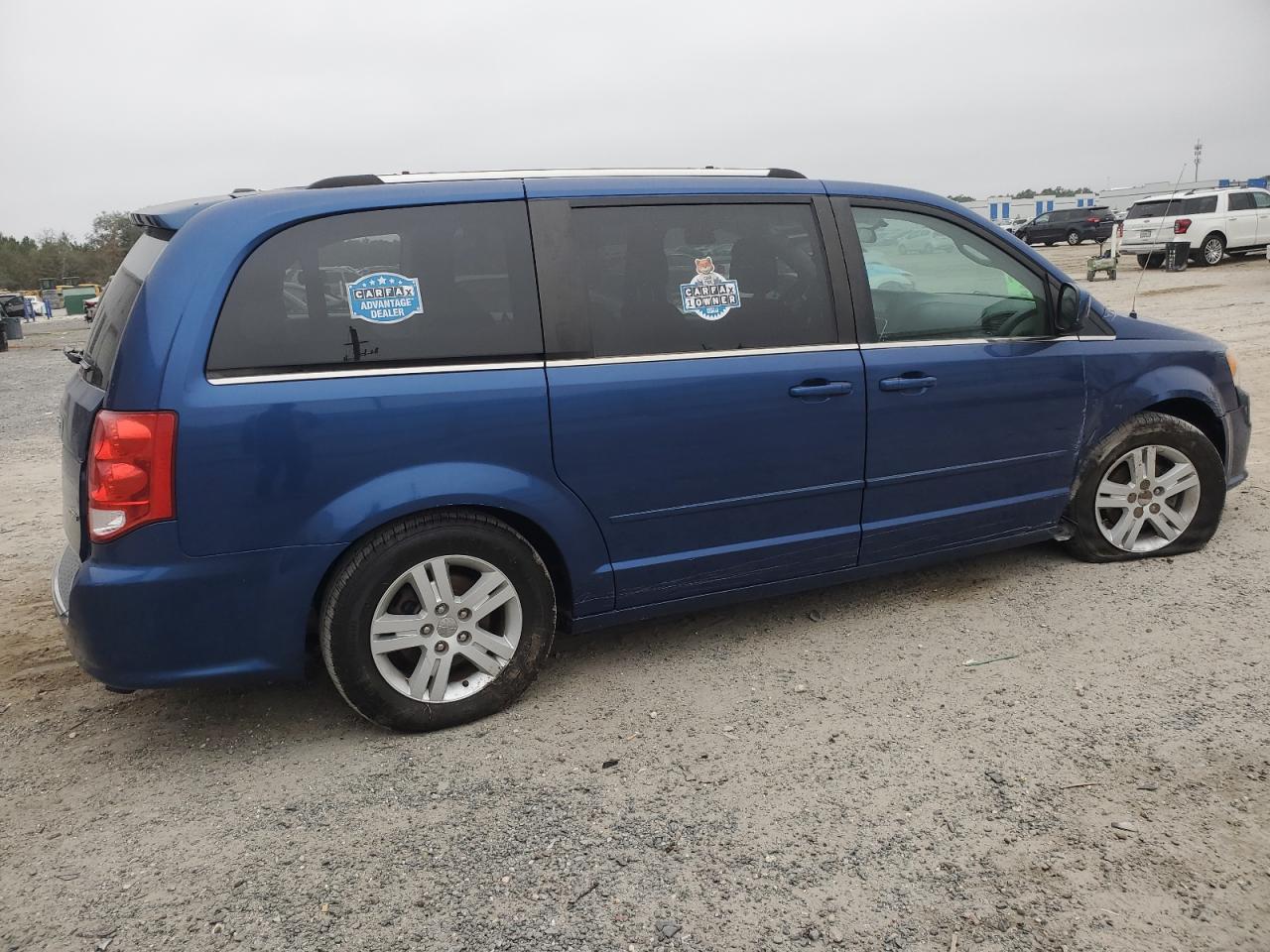 2011 Dodge Caravan - Image 3