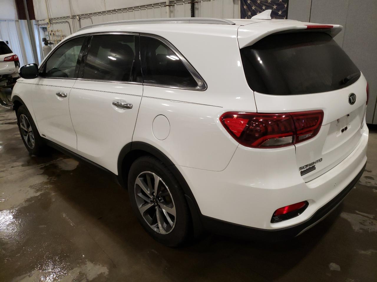2019 Kia Sorento - Image 2