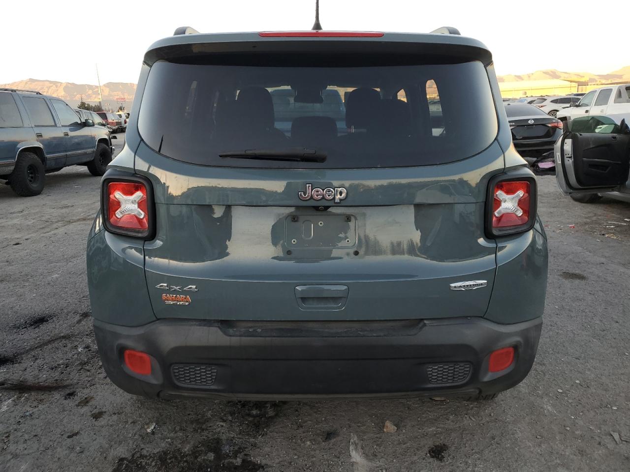 2018 Jeep Renegade - Image 6