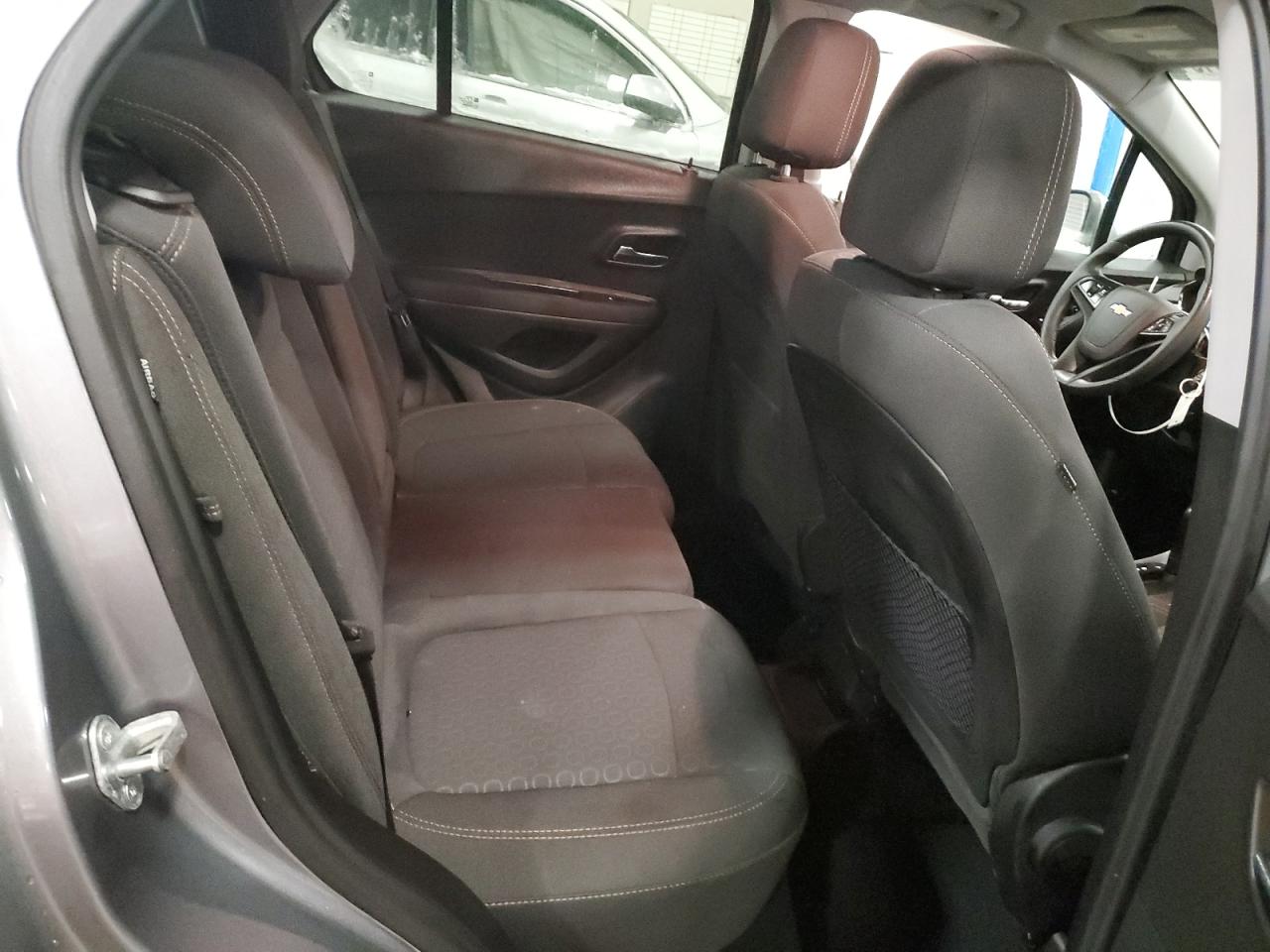 2020 Chevrolet Trax - Image 11