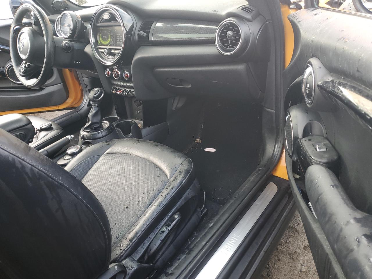 2014 MINI Cooper - Image 8