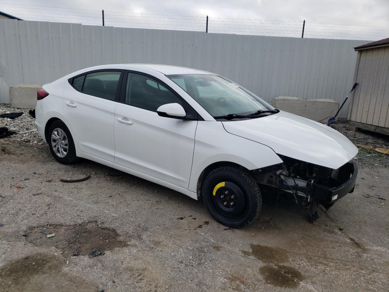 2019 Hyundai Elantra - Image 4