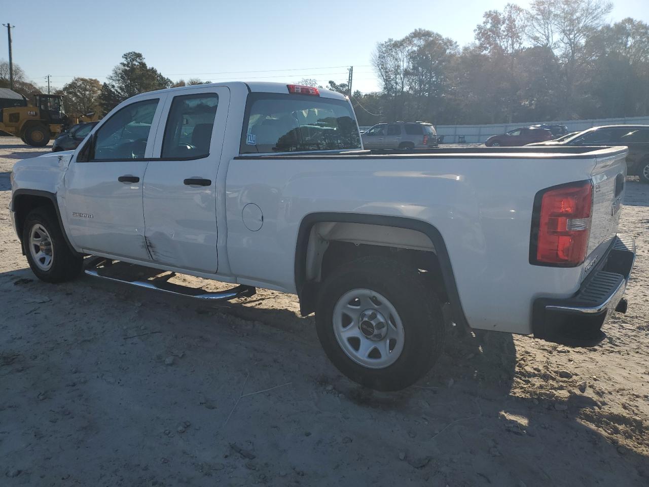 2015 GMC Sierra - Image 2