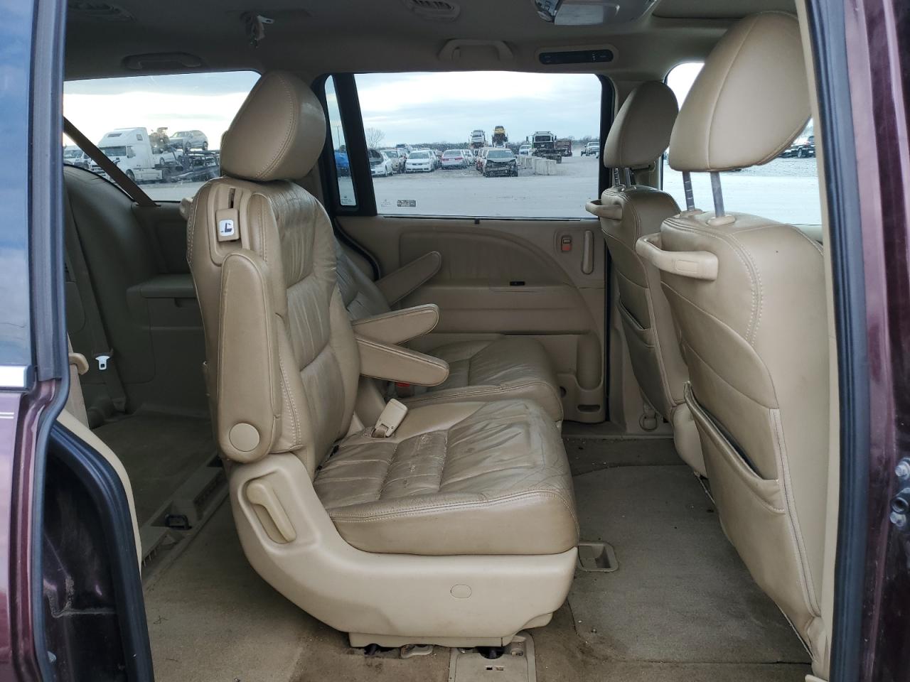 2009 Honda Odyssey - Image 11