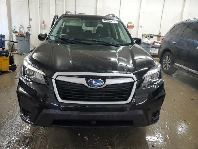  SUBARU FORESTER 2019 Czarny