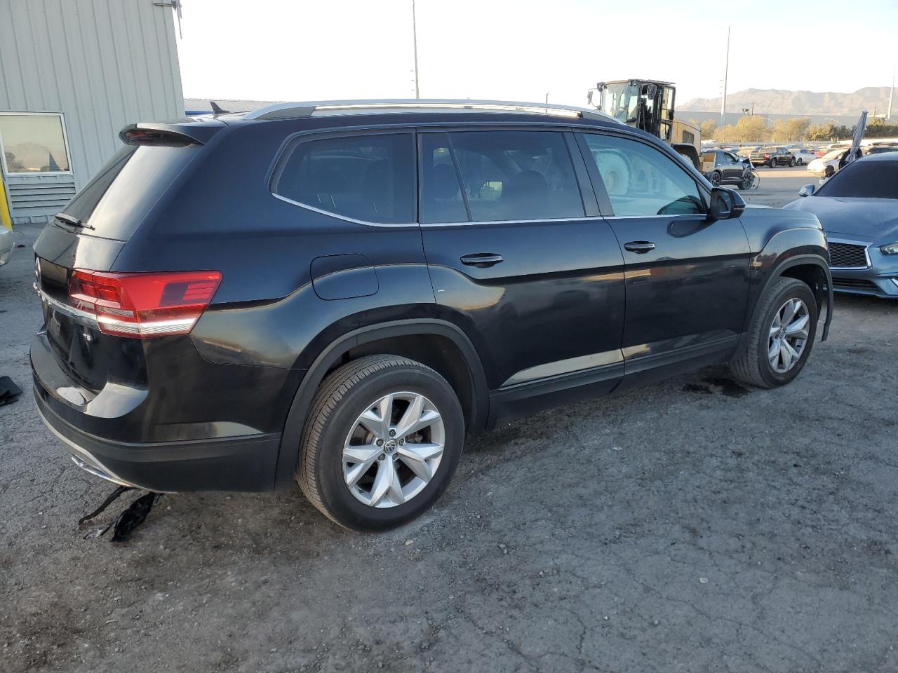 2018 Volkswagen Atlas - Image 3
