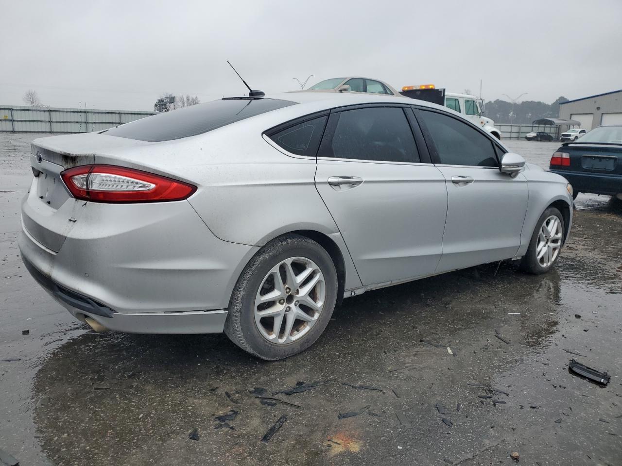 VIN 3FA6P0H73GR262716 2016 FORD FUSION no.3