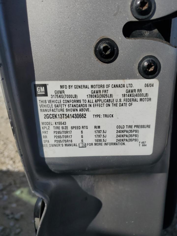 2004 Chevrolet Silverado - Image 12