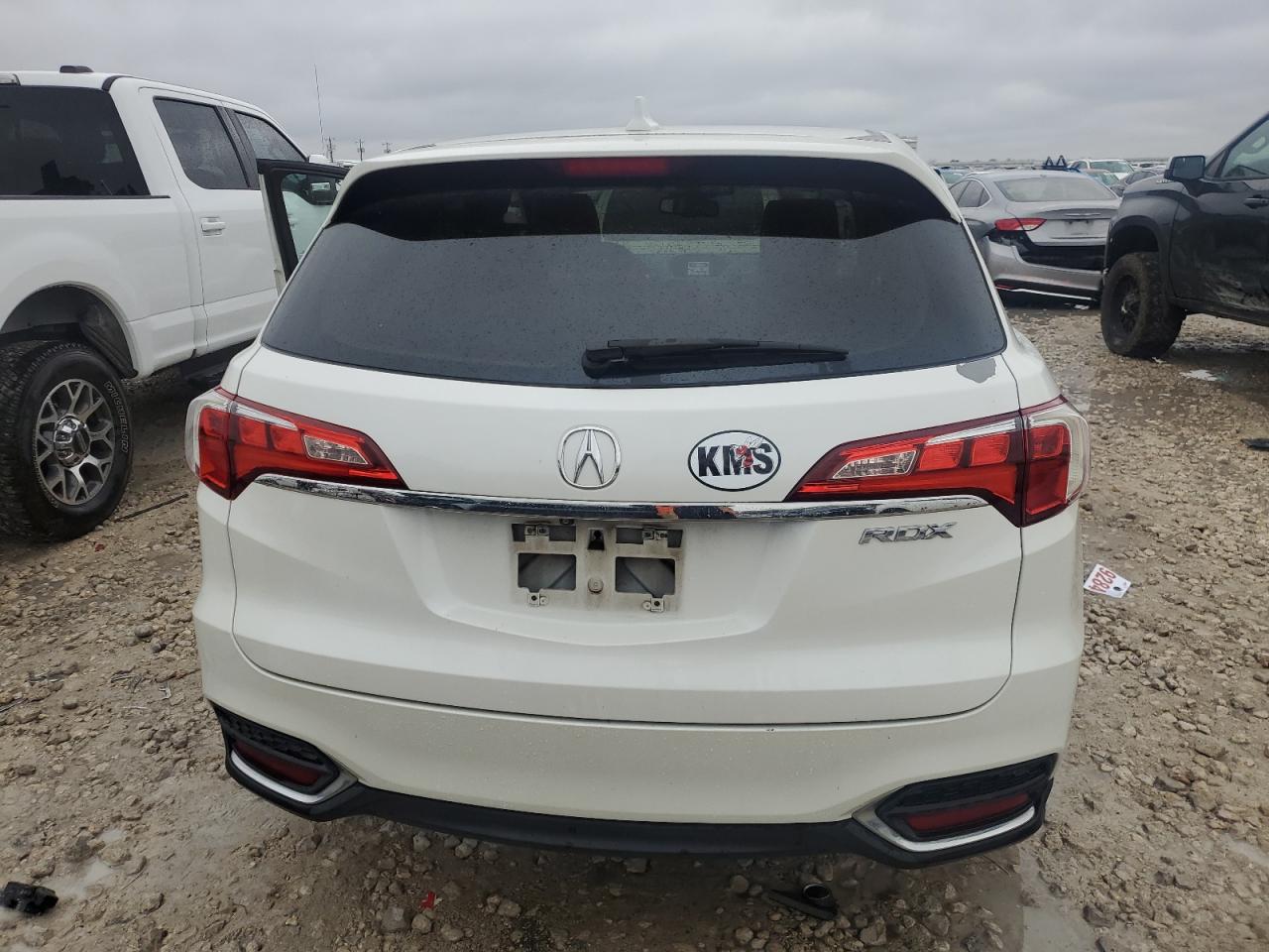 VIN 5J8TB3H39GL003335 2016 ACURA RDX no.6