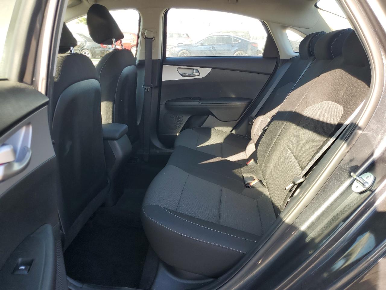 2024 Kia Forte - Image 10