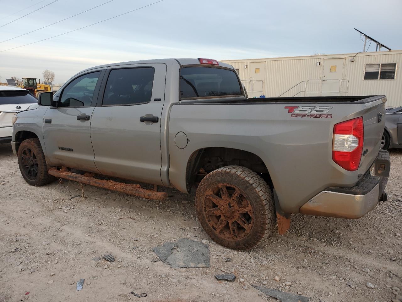 VIN 5TFDW5F17KX869878 2019 TOYOTA TUNDRA no.2