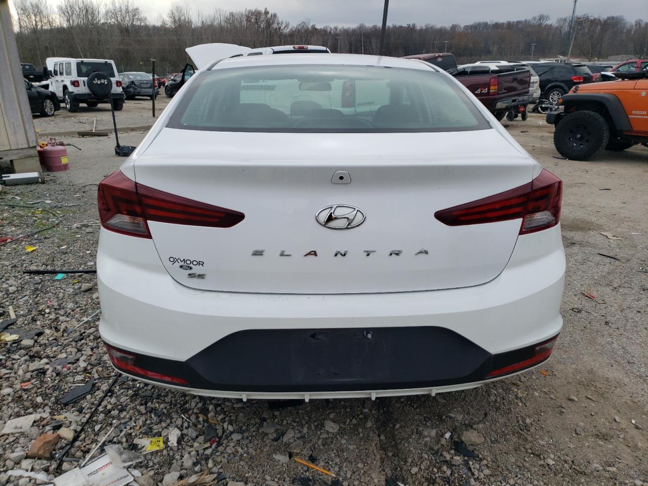 2019 Hyundai Elantra - Image 6