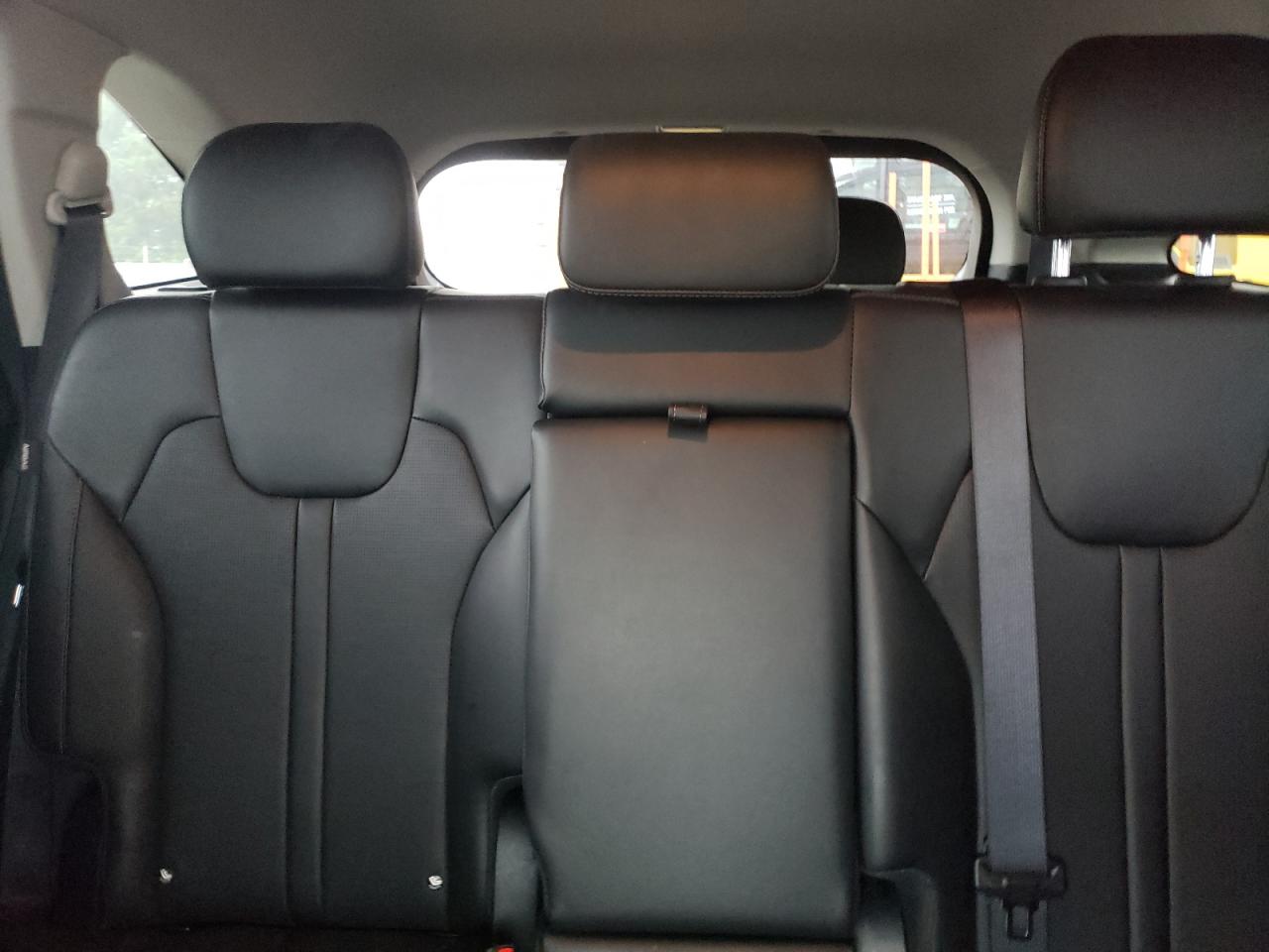 2024 Kia Sorento - Image 10