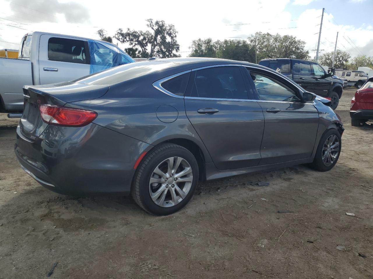 2015 Chrysler 200 - Image 3