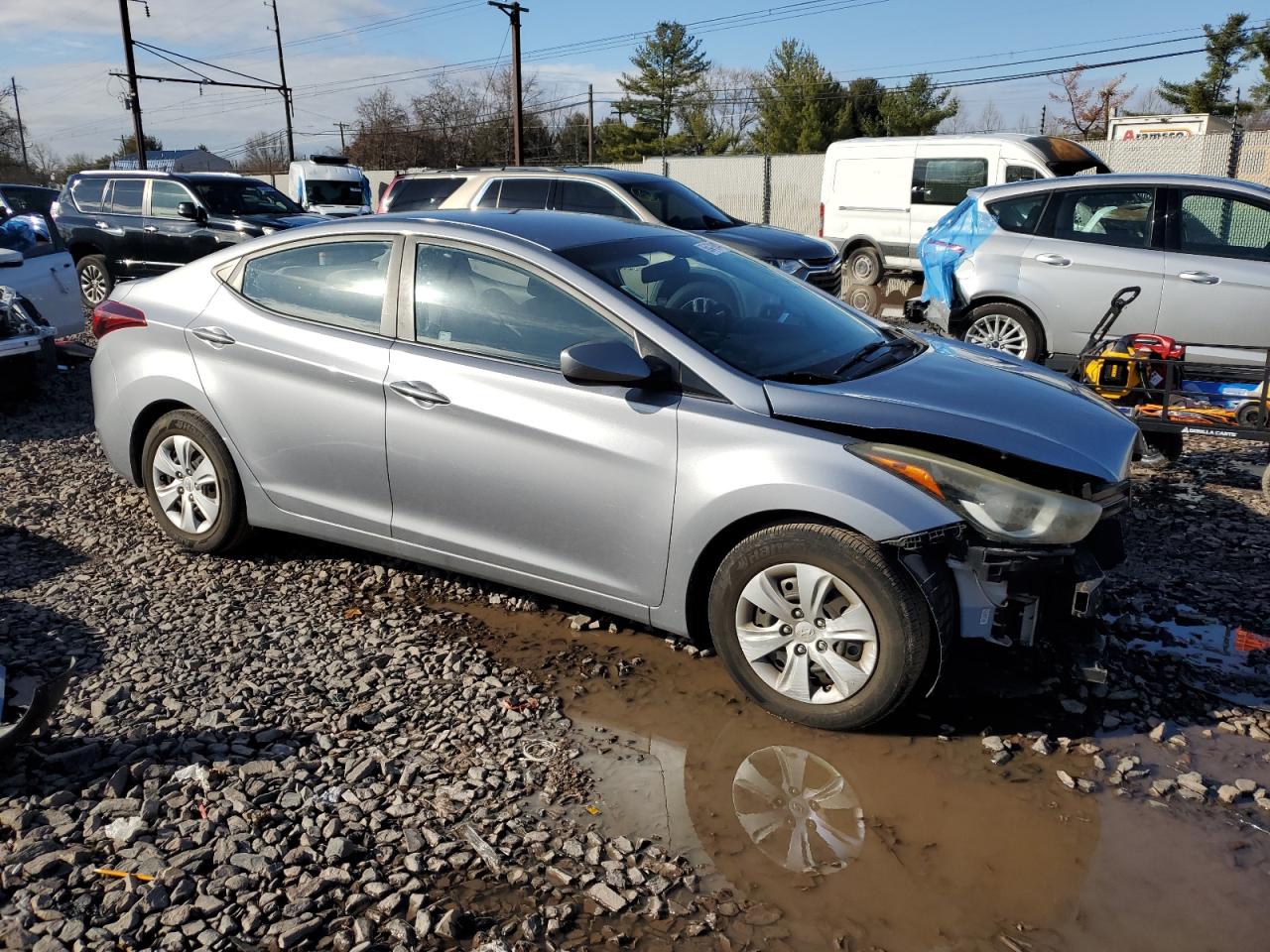 2016 Hyundai Elantra - Image 4