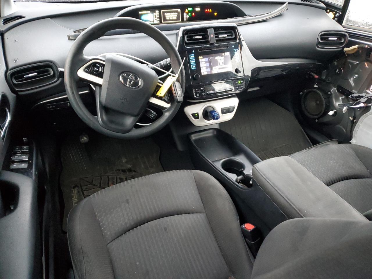 2016 Toyota Prius - Image 8