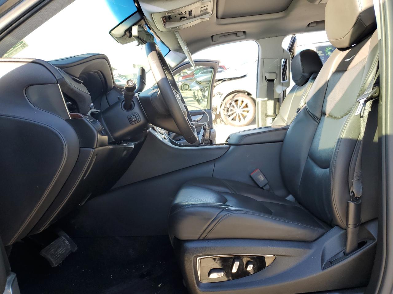 2019 Cadillac Escalade - Image 7