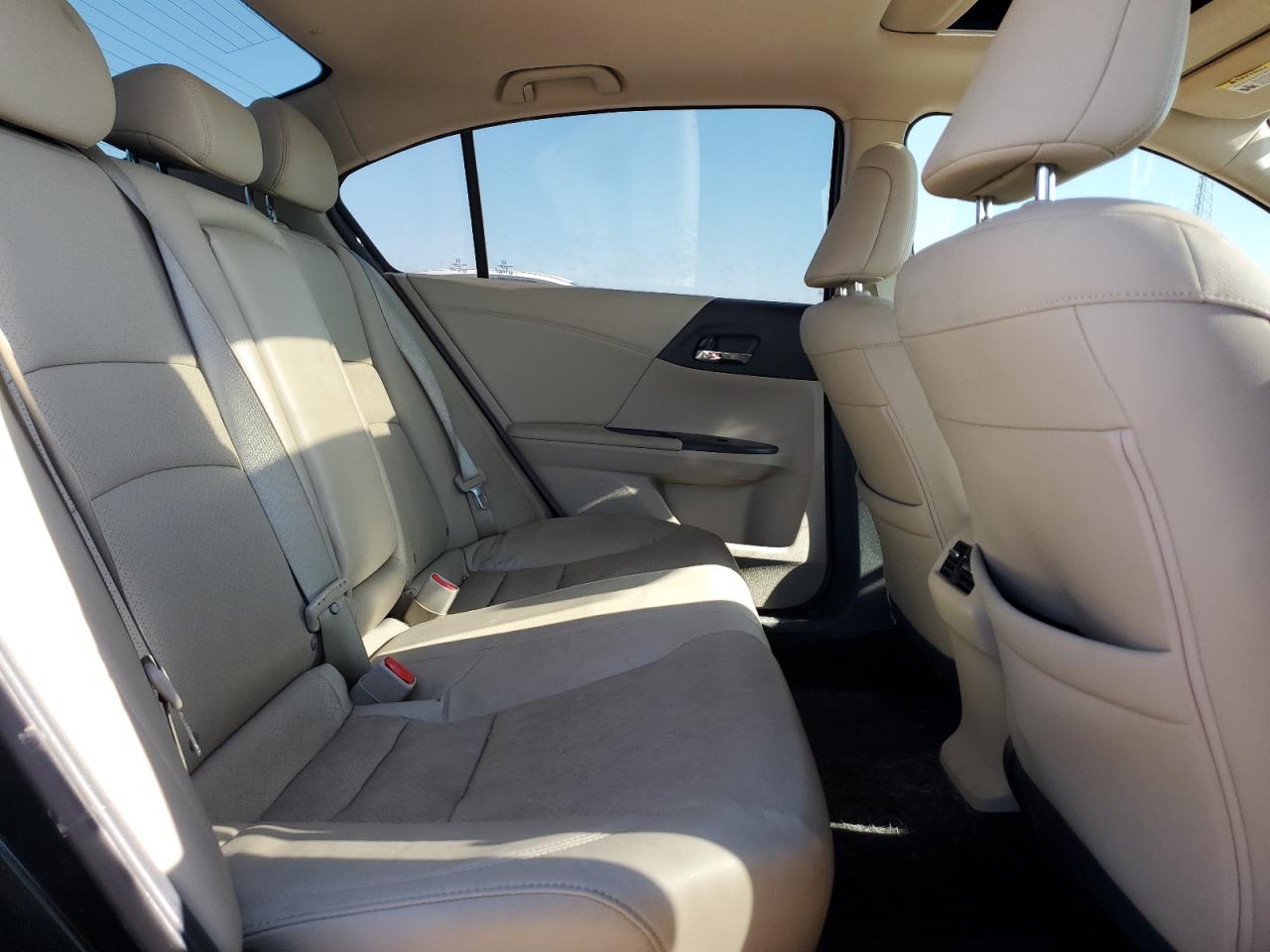 2016 Honda Accord - Image 10