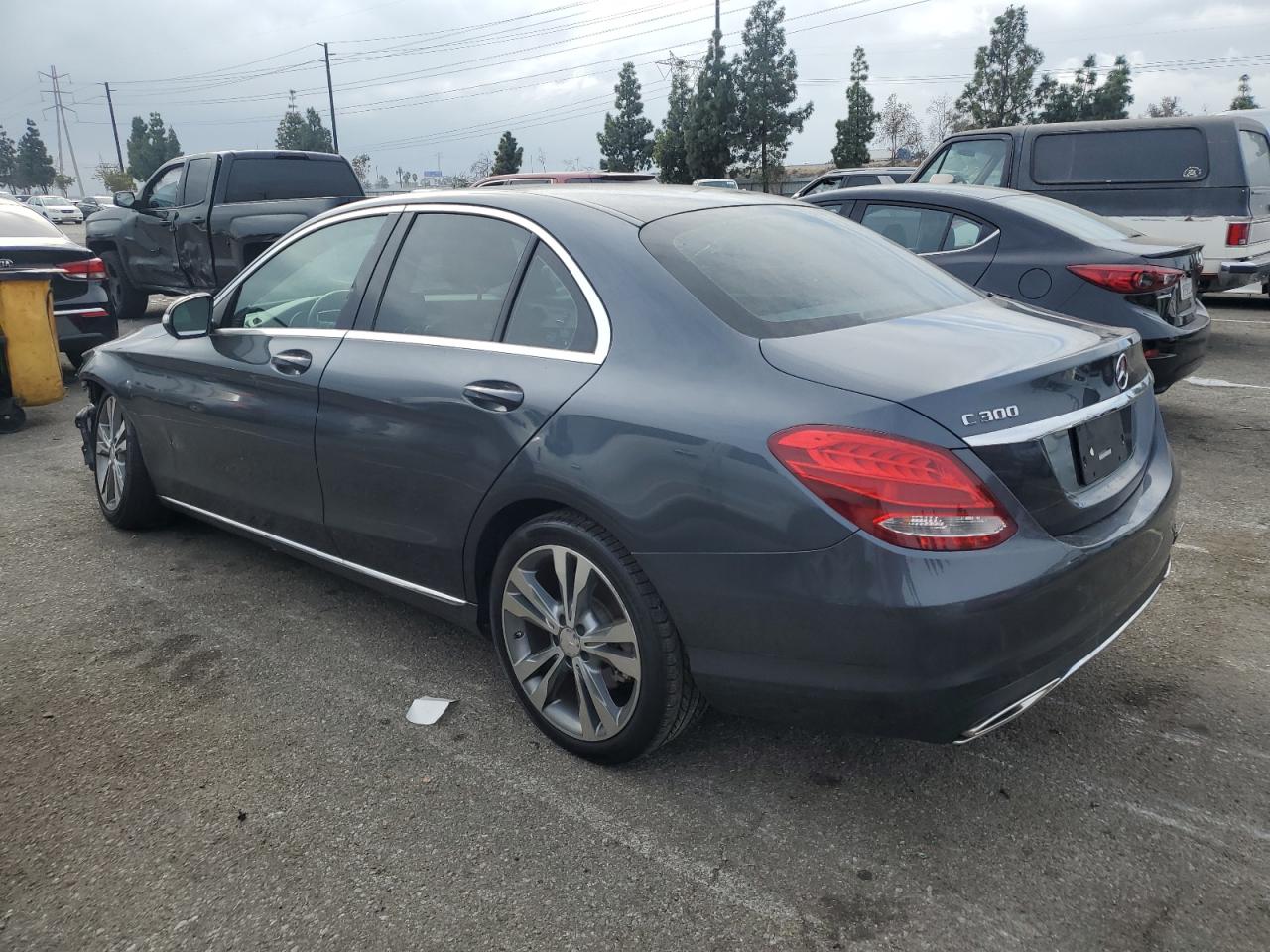 VIN 55SWF4JB1FU091644 2015 MERCEDES-BENZ C-CLASS no.2