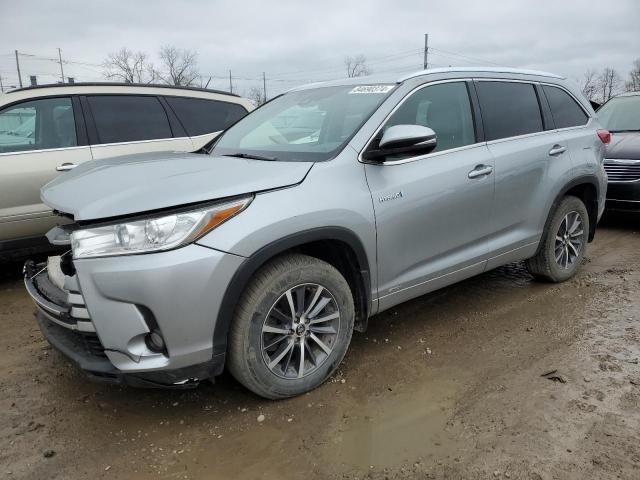  TOYOTA HIGHLANDER 2017 Srebrny