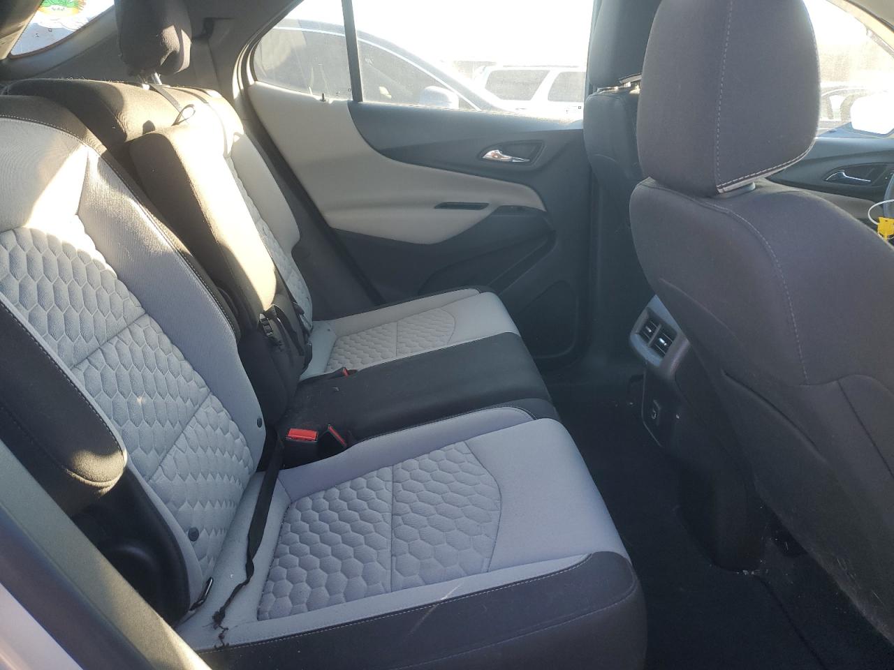 2020 Chevrolet Equinox - Image 11