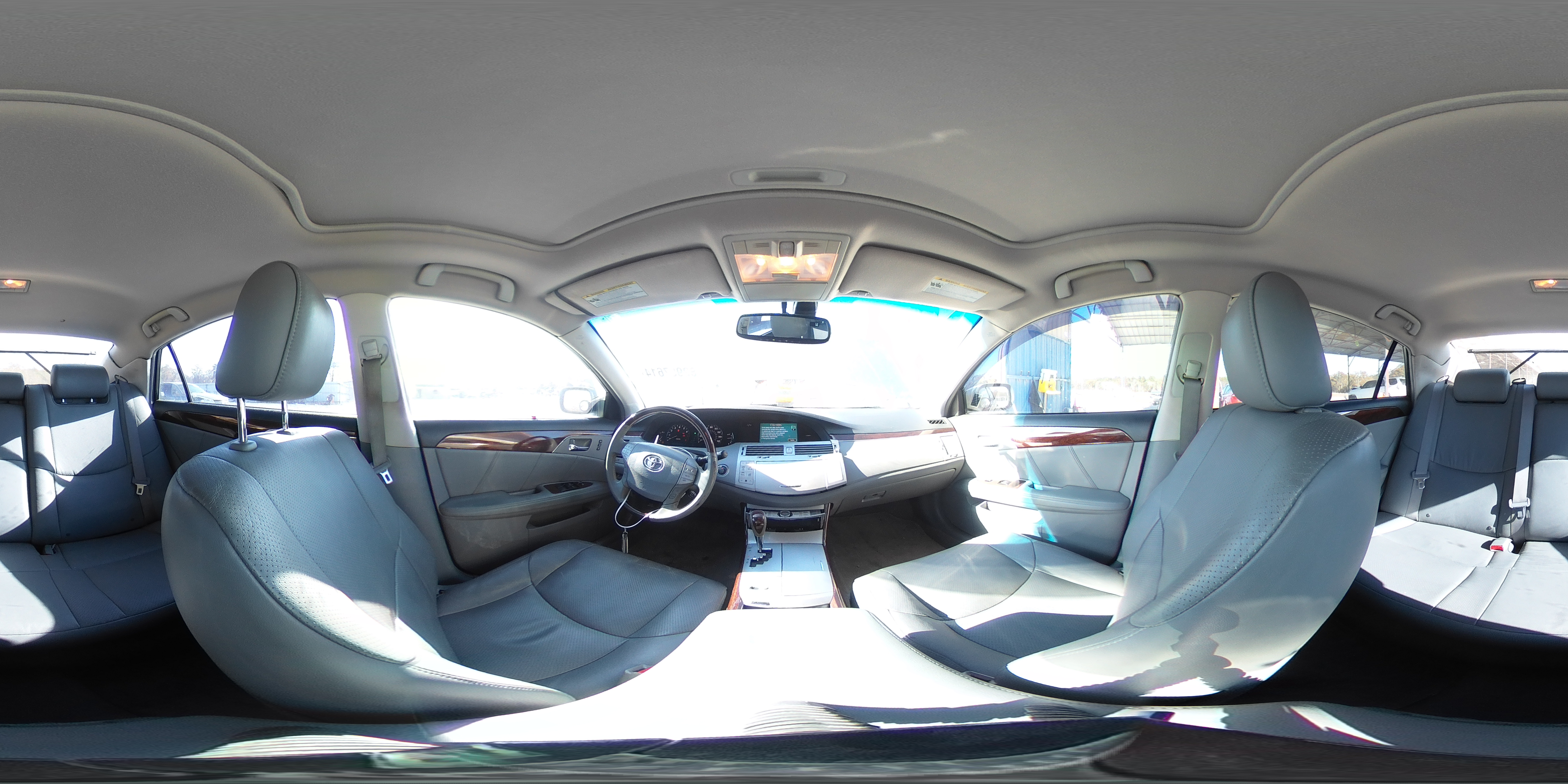 2009 Toyota Avalon - Image 12
