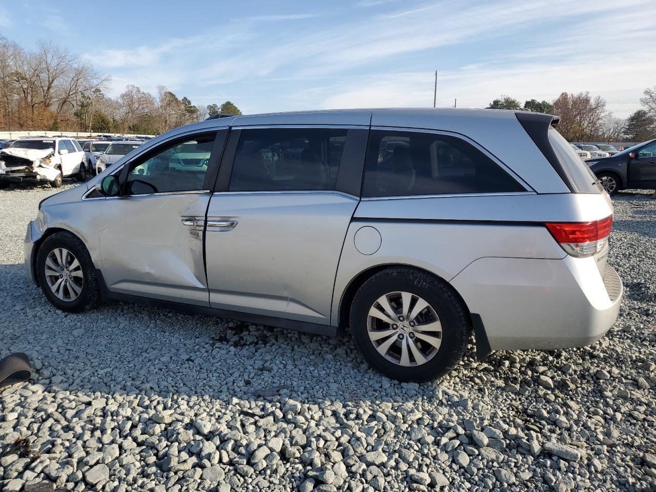 2015 Honda Odyssey - Image 2