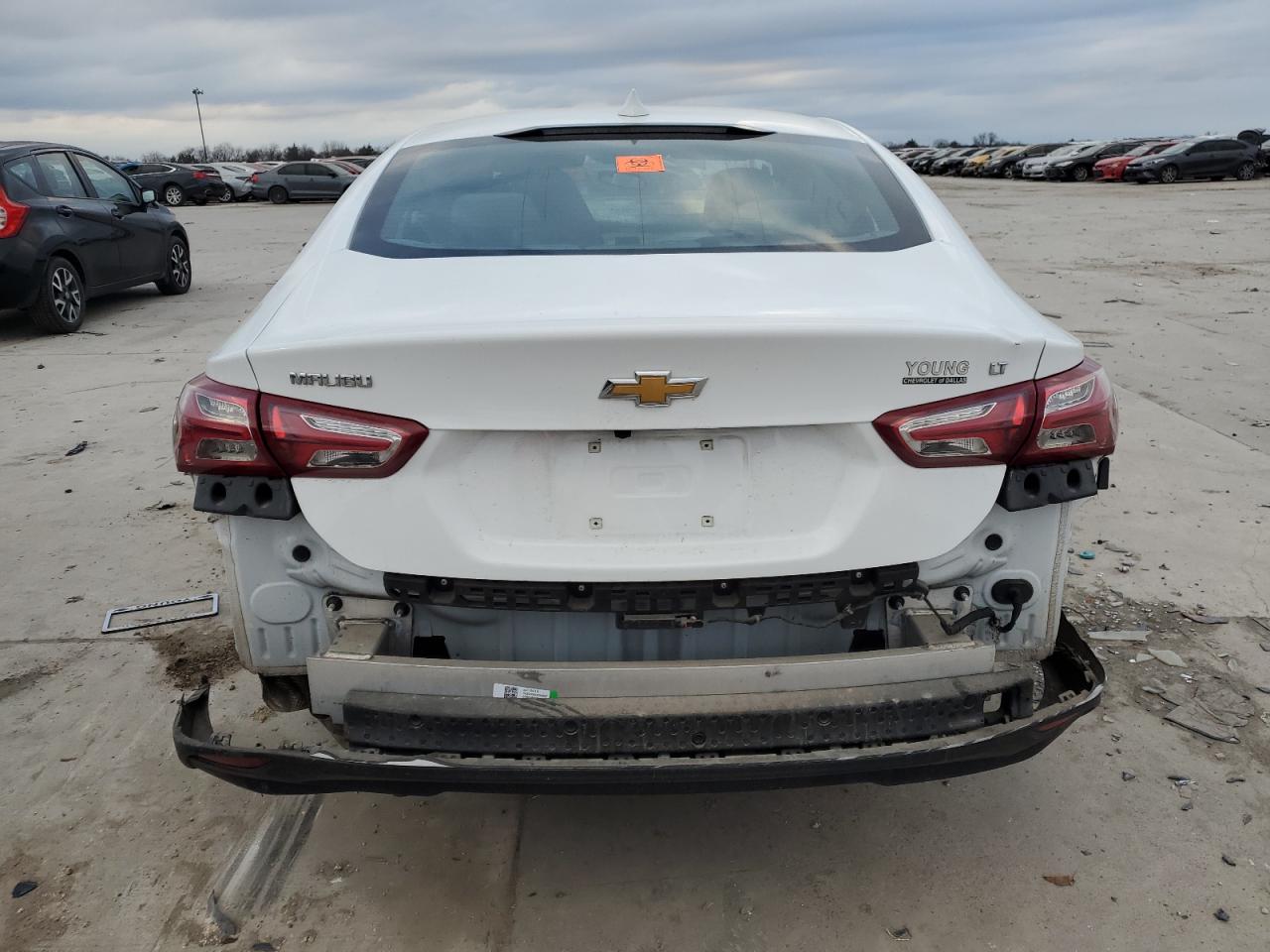 2022 Chevrolet Malibu - Image 6