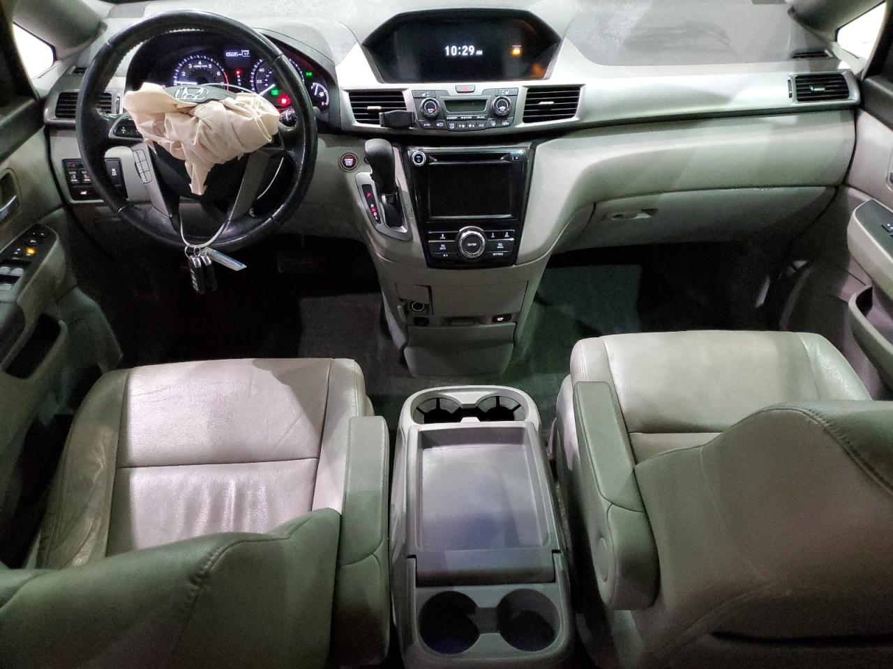2016 Honda Odyssey - Image 8