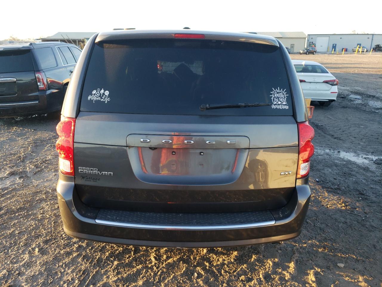 VIN 2C4RDGCG4LR152578 2020 DODGE CARAVAN no.6