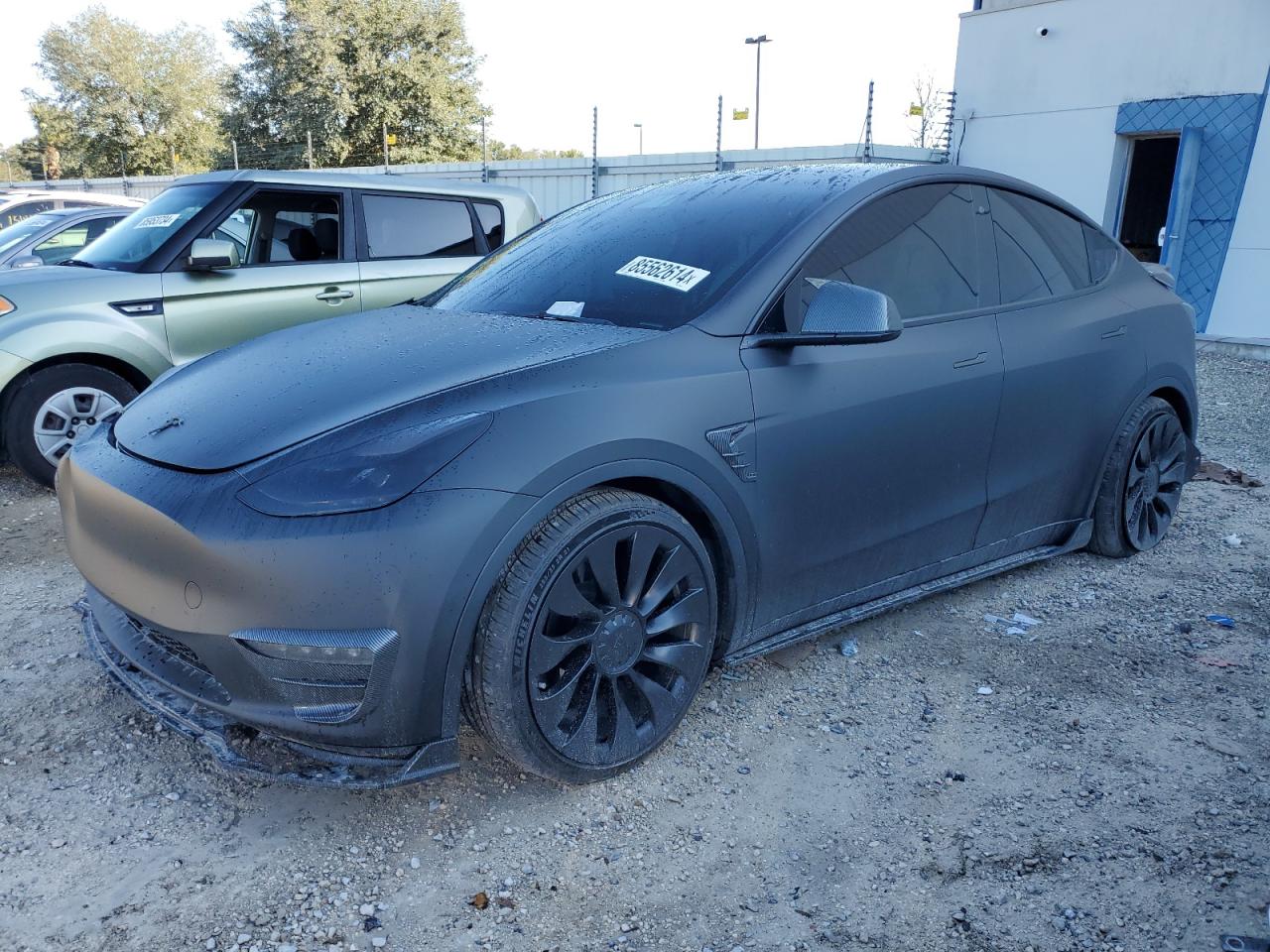 VIN 7SAYGDEF0NF373330 2022 TESLA MODEL Y no.1