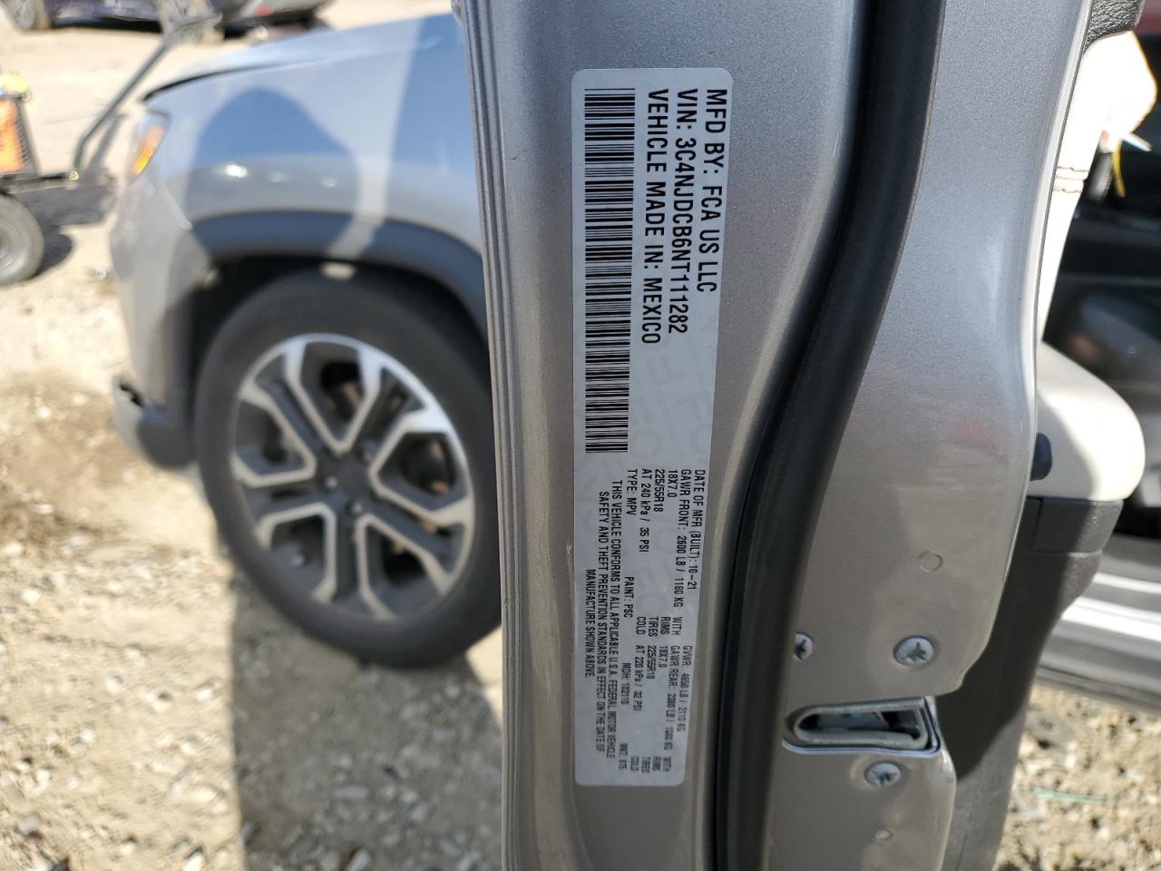 2022 Jeep Compass - Image 15