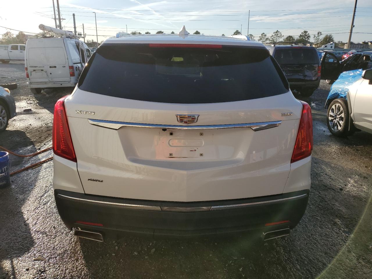 2017 Cadillac XT5 - Image 6