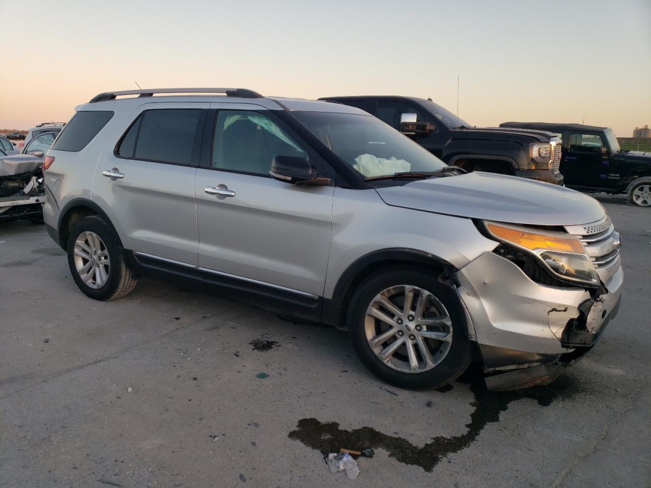 VIN 1FM5K7D89EGA67683 2014 FORD EXPLORER no.4