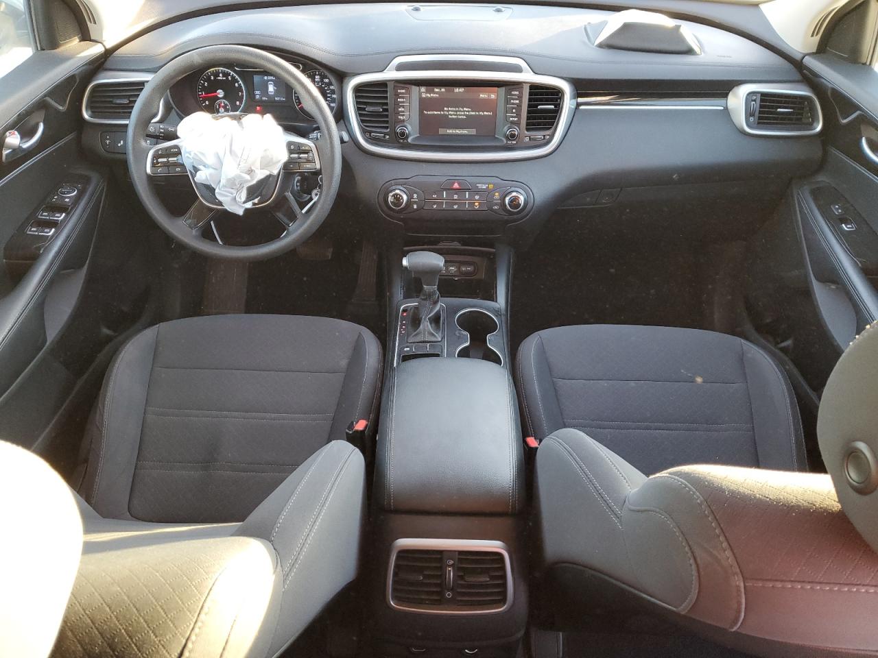 2020 Kia Sorento - Image 8