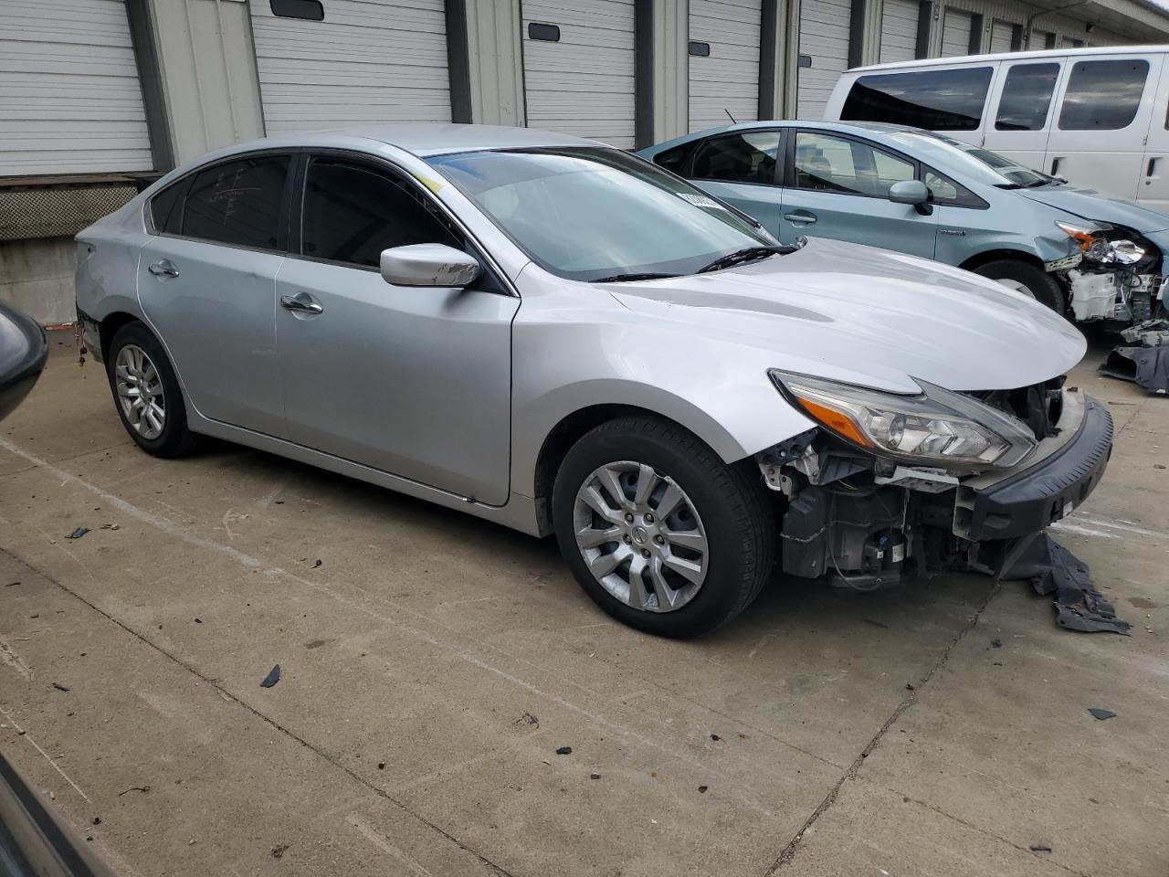 2016 Nissan Altima - Image 4